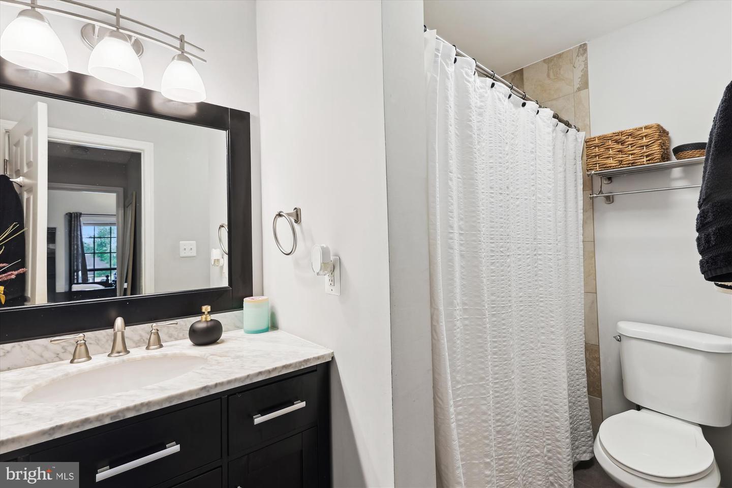 6902-K MARY CAROLINE CIR #6902K, ALEXANDRIA, Virginia 22310, 2 Bedrooms Bedrooms, ,2 BathroomsBathrooms,Residential,For sale,6902-K MARY CAROLINE CIR #6902K,VAFX2240936 MLS # VAFX2240936