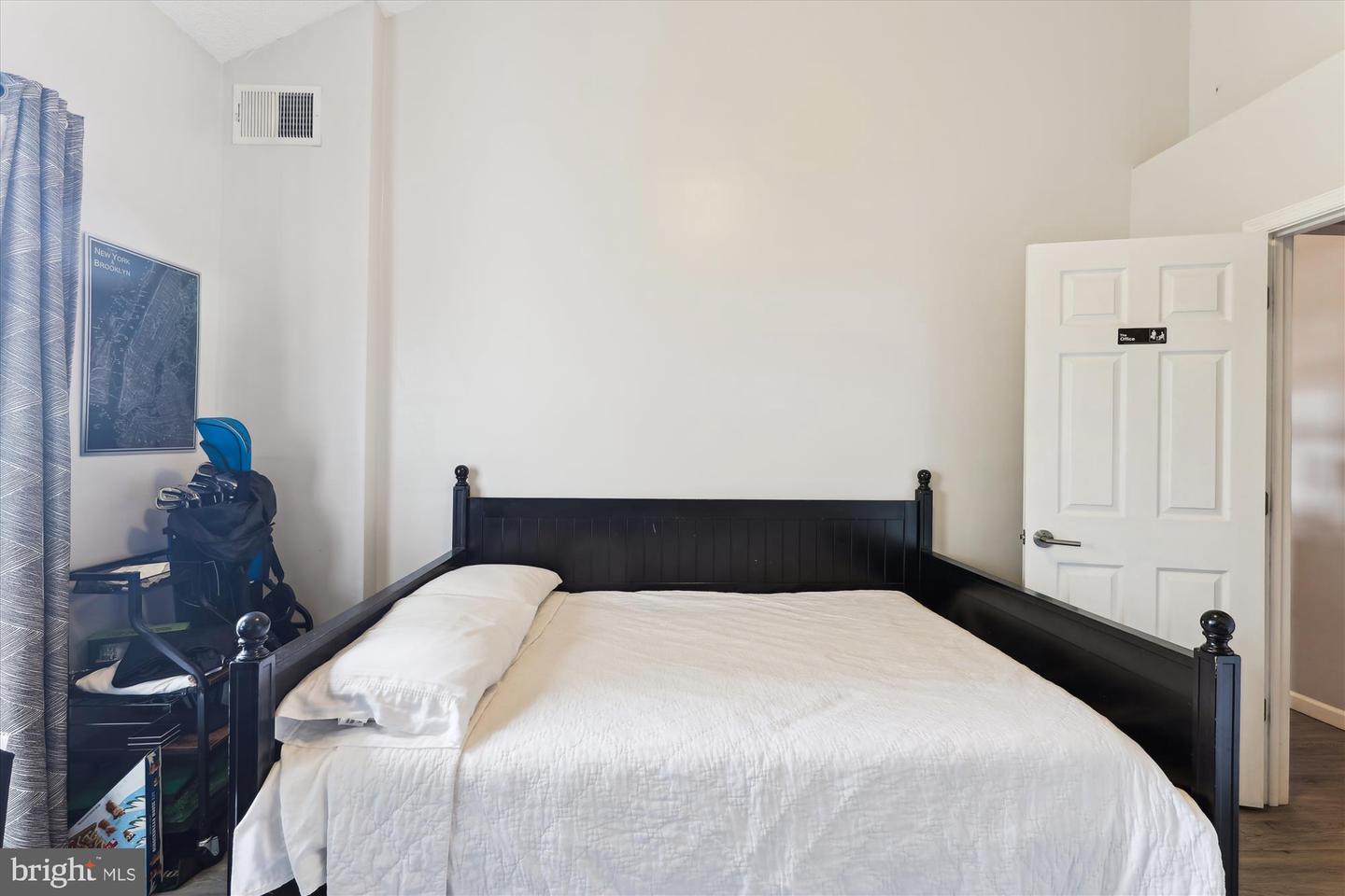 6902-K MARY CAROLINE CIR #6902K, ALEXANDRIA, Virginia 22310, 2 Bedrooms Bedrooms, ,2 BathroomsBathrooms,Residential,For sale,6902-K MARY CAROLINE CIR #6902K,VAFX2240936 MLS # VAFX2240936