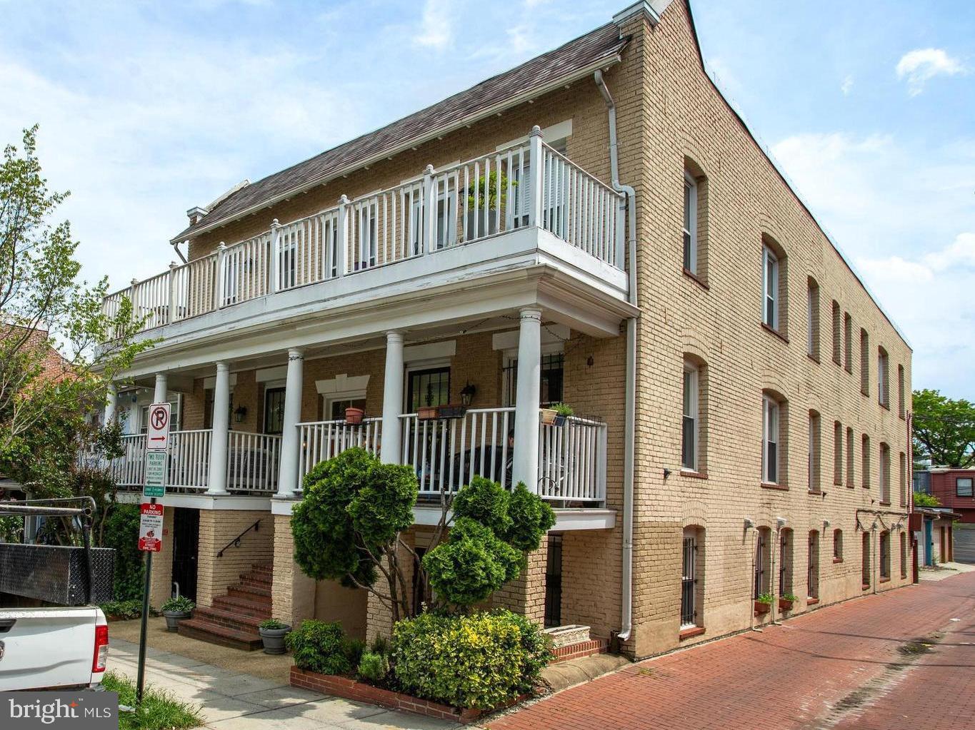 1030 FAIRMONT ST NW #T2, WASHINGTON, District Of Columbia 20001, 1 Bedroom Bedrooms, ,1 BathroomBathrooms,Residential,For sale,1030 FAIRMONT ST NW #T2,DCDC2200812 MLS # DCDC2200812