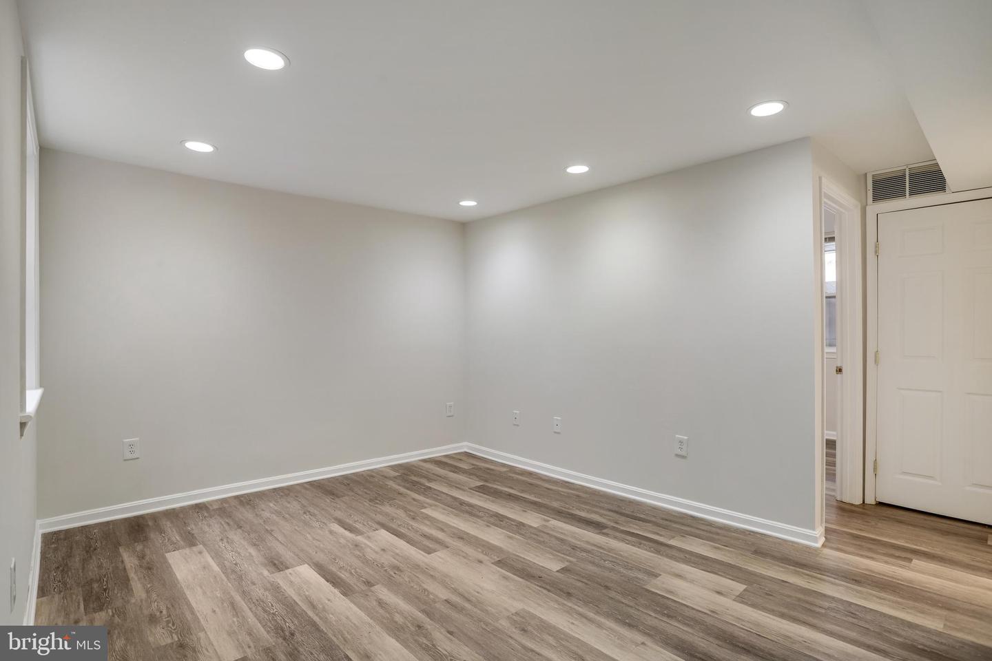1030 FAIRMONT ST NW #T2, WASHINGTON, District Of Columbia 20001, 1 Bedroom Bedrooms, ,1 BathroomBathrooms,Residential,For sale,1030 FAIRMONT ST NW #T2,DCDC2200812 MLS # DCDC2200812