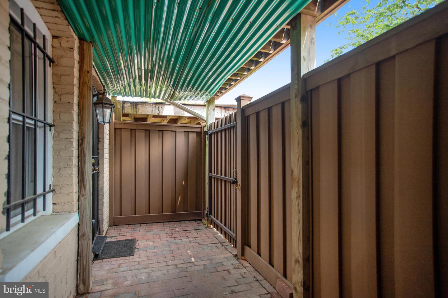 1030 FAIRMONT ST NW #T2, WASHINGTON, District Of Columbia 20001, 1 Bedroom Bedrooms, ,1 BathroomBathrooms,Residential,For sale,1030 FAIRMONT ST NW #T2,DCDC2200812 MLS # DCDC2200812