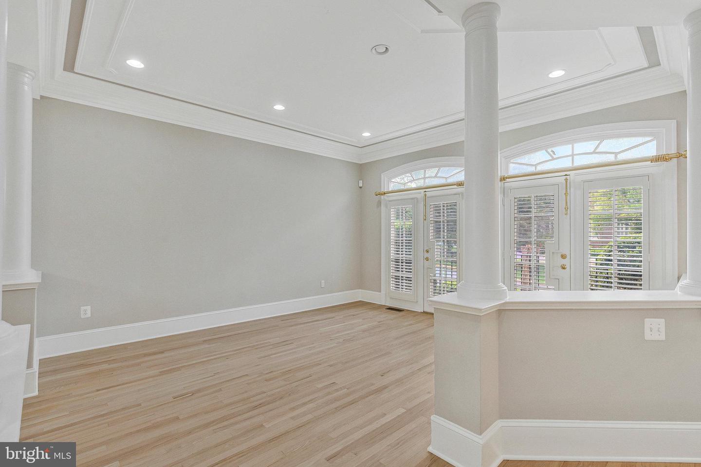 1473 EVANS FARM DR, MCLEAN, Virginia 22101, 5 Bedrooms Bedrooms, ,4 BathroomsBathrooms,Residential,For sale,1473 EVANS FARM DR,VAFX2241996 MLS # VAFX2241996