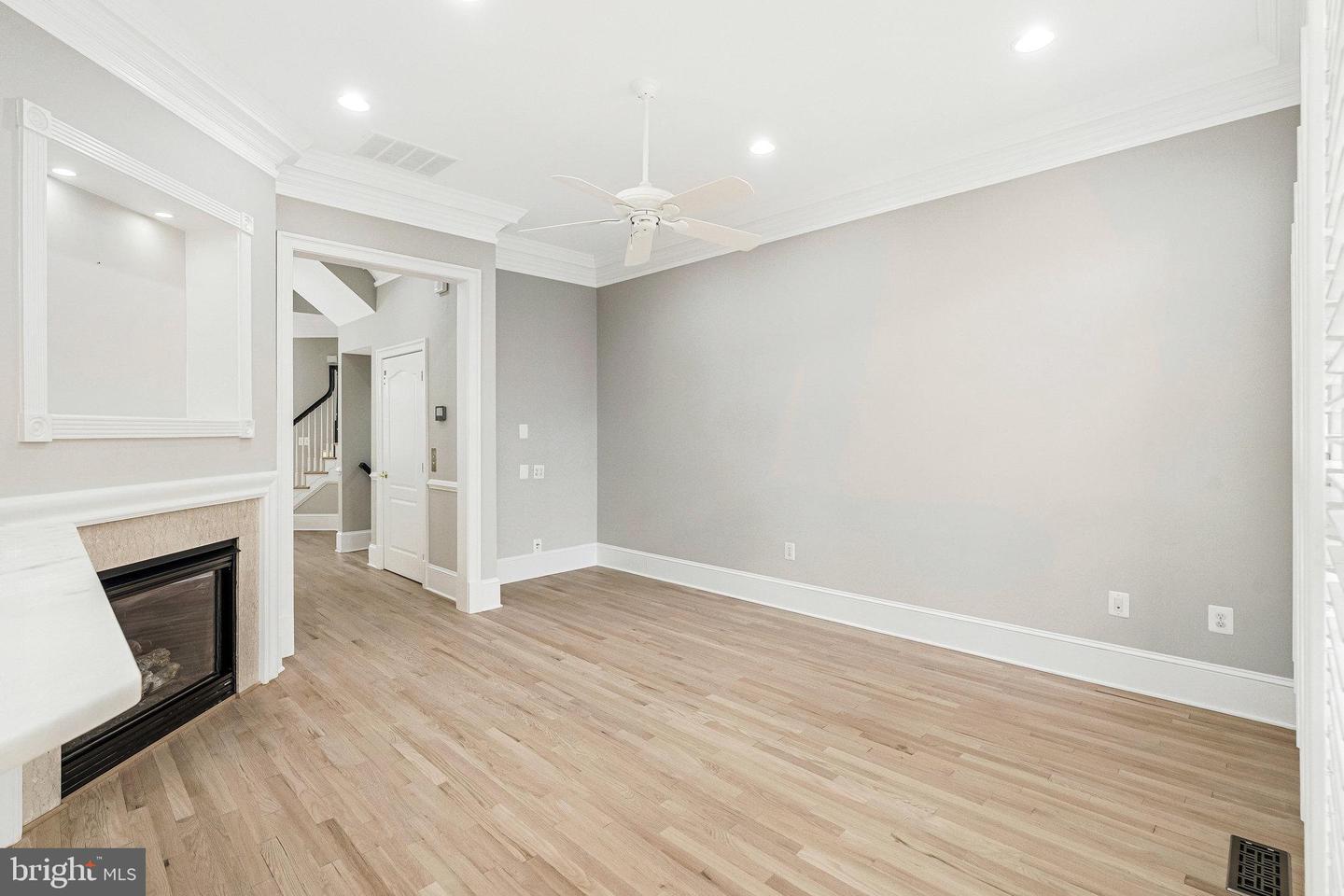 1473 EVANS FARM DR, MCLEAN, Virginia 22101, 5 Bedrooms Bedrooms, ,4 BathroomsBathrooms,Residential,For sale,1473 EVANS FARM DR,VAFX2241996 MLS # VAFX2241996