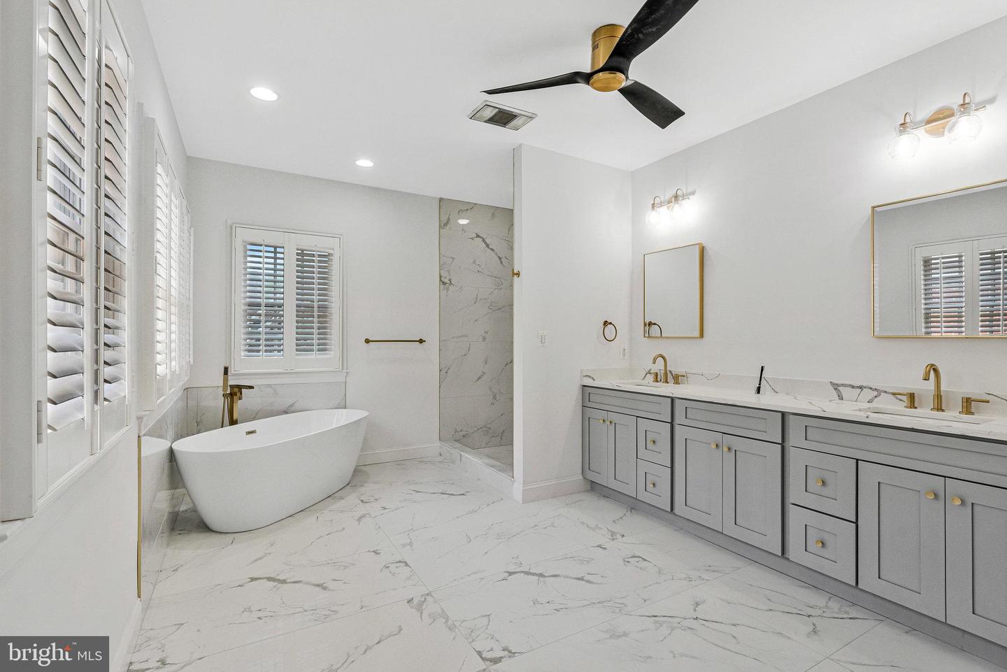 1473 EVANS FARM DR, MCLEAN, Virginia 22101, 5 Bedrooms Bedrooms, ,4 BathroomsBathrooms,Residential,For sale,1473 EVANS FARM DR,VAFX2241996 MLS # VAFX2241996