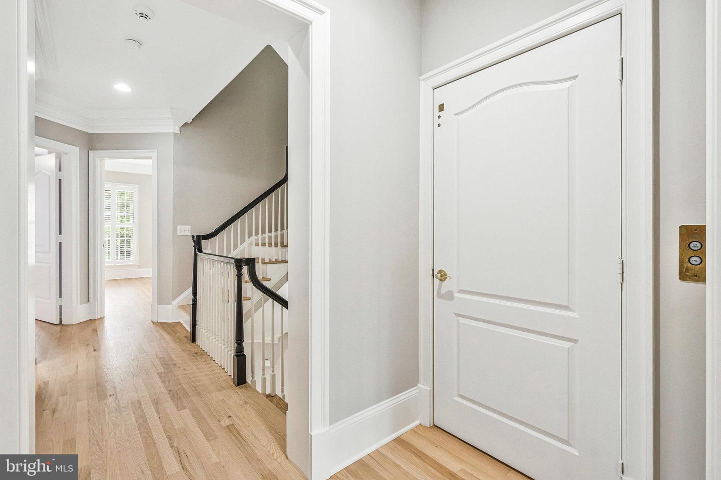 1473 EVANS FARM DR, MCLEAN, Virginia 22101, 5 Bedrooms Bedrooms, ,4 BathroomsBathrooms,Residential,For sale,1473 EVANS FARM DR,VAFX2241996 MLS # VAFX2241996