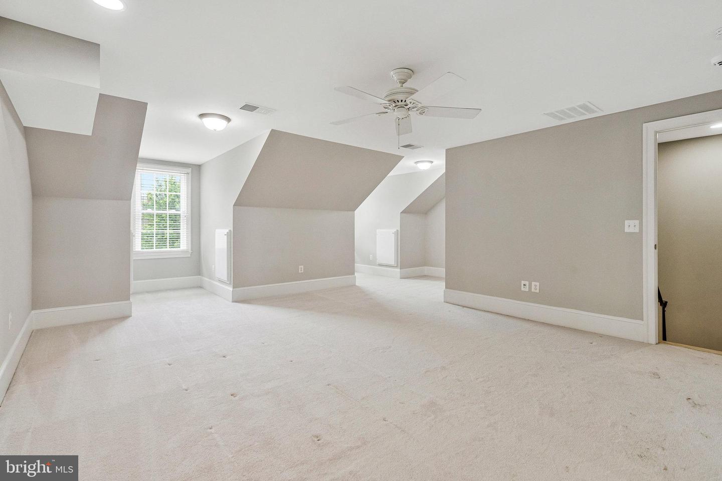 1473 EVANS FARM DR, MCLEAN, Virginia 22101, 5 Bedrooms Bedrooms, ,4 BathroomsBathrooms,Residential,For sale,1473 EVANS FARM DR,VAFX2241996 MLS # VAFX2241996