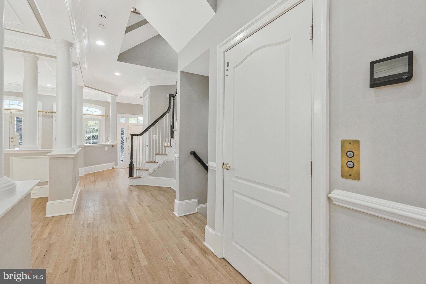 1473 EVANS FARM DR, MCLEAN, Virginia 22101, 5 Bedrooms Bedrooms, ,4 BathroomsBathrooms,Residential,For sale,1473 EVANS FARM DR,VAFX2241996 MLS # VAFX2241996