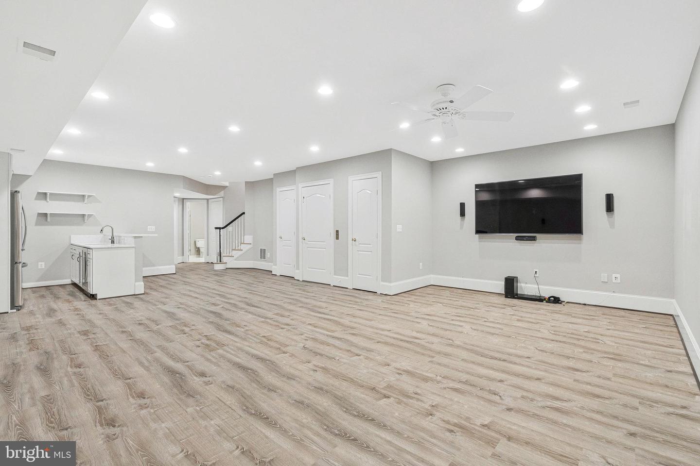 1473 EVANS FARM DR, MCLEAN, Virginia 22101, 5 Bedrooms Bedrooms, ,4 BathroomsBathrooms,Residential,For sale,1473 EVANS FARM DR,VAFX2241996 MLS # VAFX2241996
