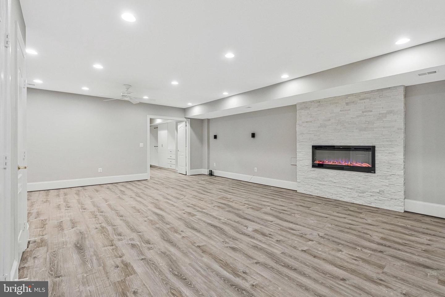 1473 EVANS FARM DR, MCLEAN, Virginia 22101, 5 Bedrooms Bedrooms, ,4 BathroomsBathrooms,Residential,For sale,1473 EVANS FARM DR,VAFX2241996 MLS # VAFX2241996