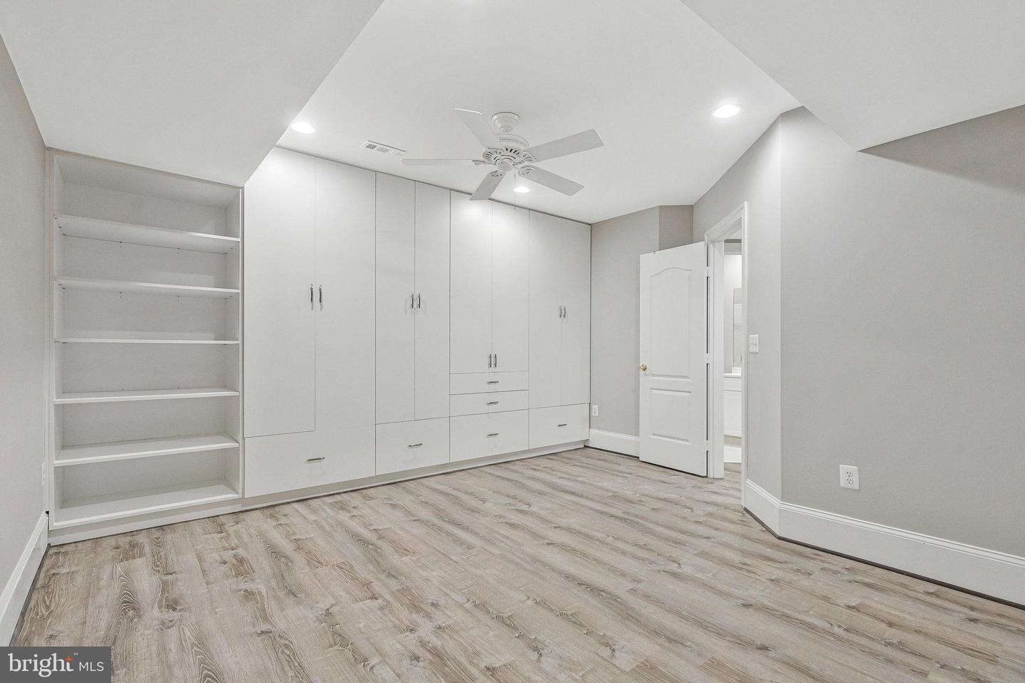 1473 EVANS FARM DR, MCLEAN, Virginia 22101, 5 Bedrooms Bedrooms, ,4 BathroomsBathrooms,Residential,For sale,1473 EVANS FARM DR,VAFX2241996 MLS # VAFX2241996