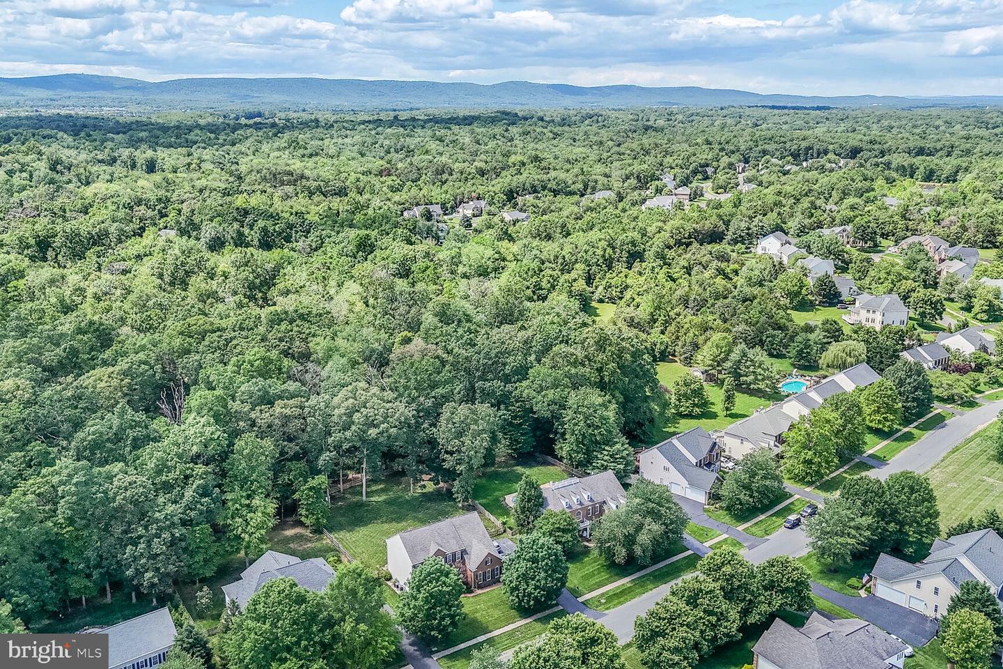 5638 LICK RIVER LN, GAINESVILLE, Virginia 20155, 4 Bedrooms Bedrooms, ,4 BathroomsBathrooms,Residential,For sale,5638 LICK RIVER LN,VAPW2095164 MLS # VAPW2095164