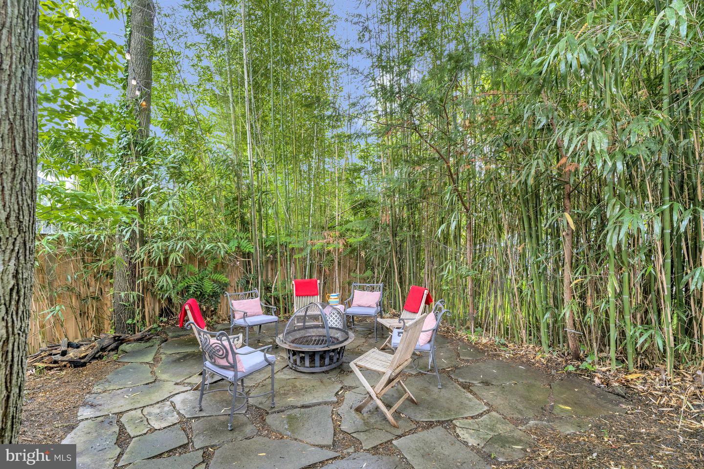 6253 N KENSINGTON ST, MCLEAN, Virginia 22101, 4 Bedrooms Bedrooms, ,4 BathroomsBathrooms,Residential,For sale,6253 N KENSINGTON ST,VAFX2242654 MLS # VAFX2242654