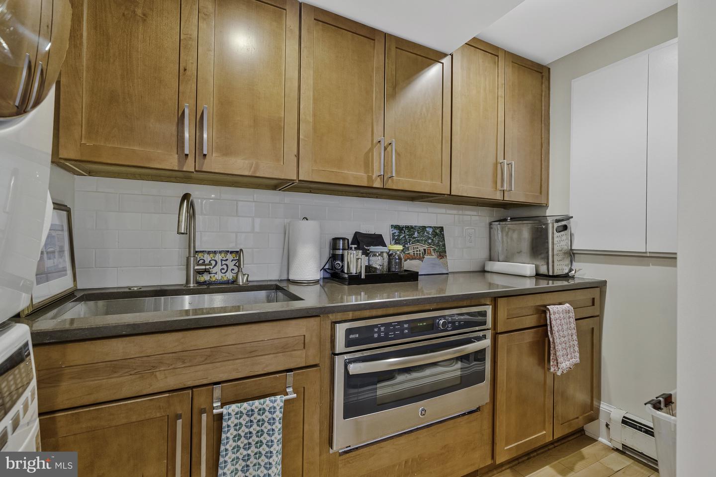 6253 N KENSINGTON ST, MCLEAN, Virginia 22101, 4 Bedrooms Bedrooms, ,4 BathroomsBathrooms,Residential,For sale,6253 N KENSINGTON ST,VAFX2242654 MLS # VAFX2242654