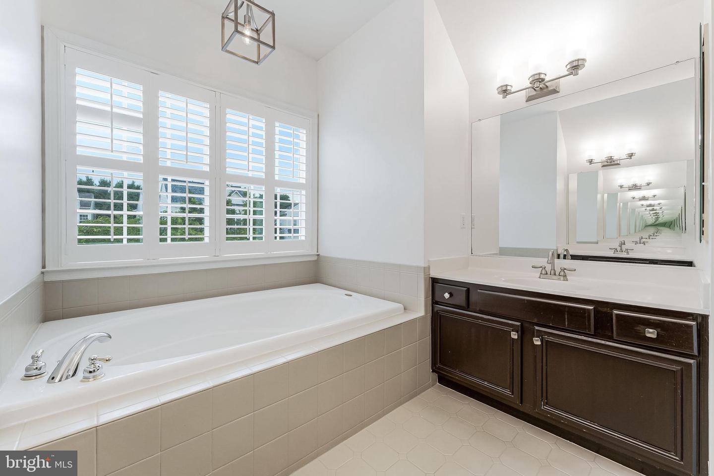 21934 WINDOVER DR, BROADLANDS, Virginia 20148, 4 Bedrooms Bedrooms, ,3 BathroomsBathrooms,Residential,For sale,21934 WINDOVER DR,VALO2097608 MLS # VALO2097608