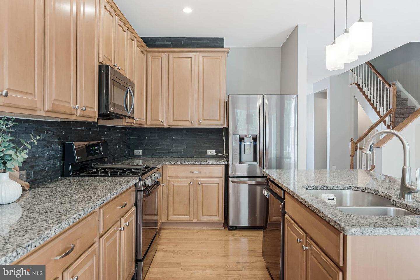 43103 FOREST EDGE SQ, BROADLANDS, Virginia 20148, 3 Bedrooms Bedrooms, ,2 BathroomsBathrooms,Residential,For sale,43103 FOREST EDGE SQ,VALO2097610 MLS # VALO2097610