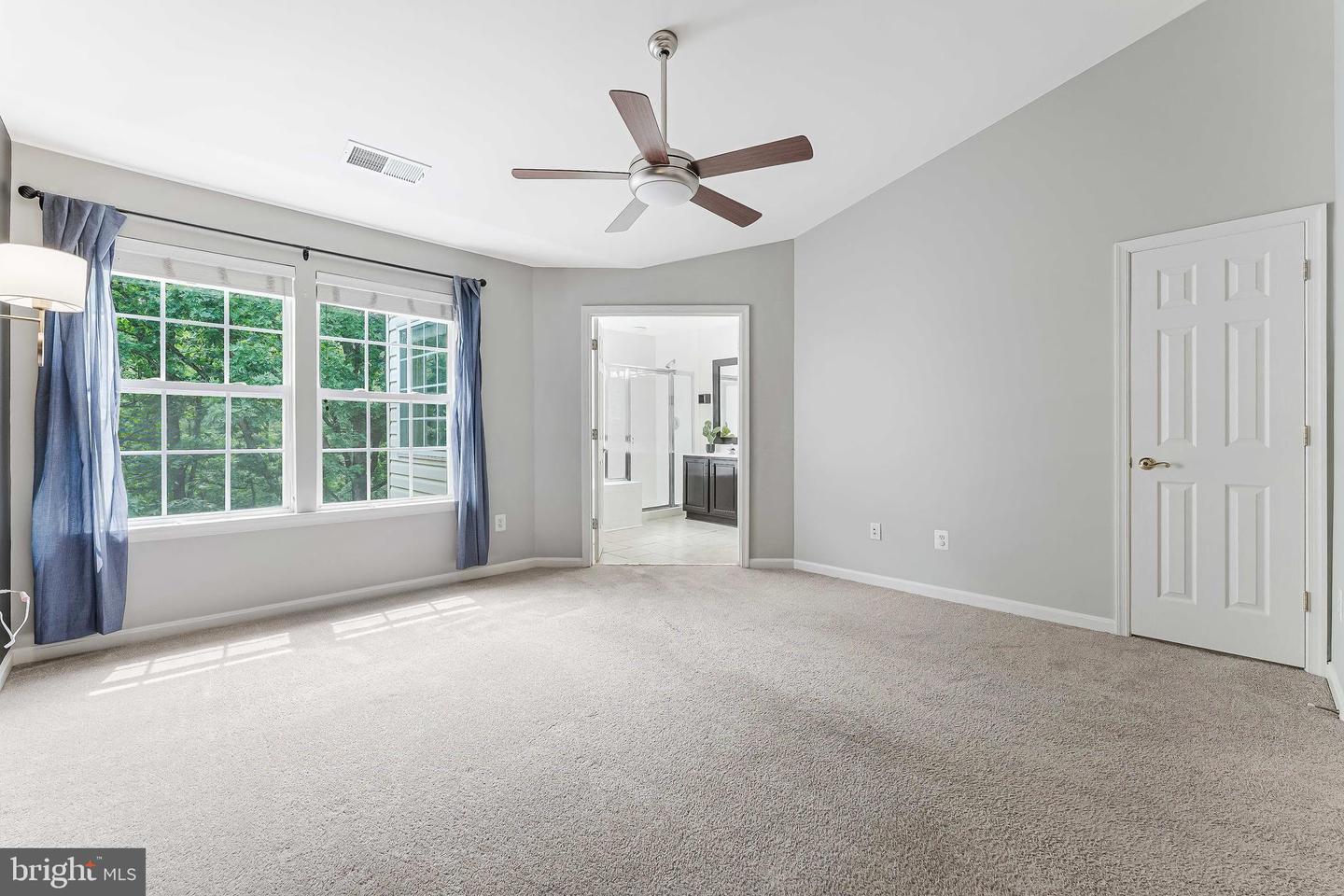 43103 FOREST EDGE SQ, BROADLANDS, Virginia 20148, 3 Bedrooms Bedrooms, ,2 BathroomsBathrooms,Residential,For sale,43103 FOREST EDGE SQ,VALO2097610 MLS # VALO2097610