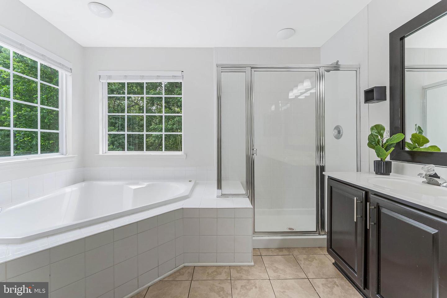 43103 FOREST EDGE SQ, BROADLANDS, Virginia 20148, 3 Bedrooms Bedrooms, ,2 BathroomsBathrooms,Residential,For sale,43103 FOREST EDGE SQ,VALO2097610 MLS # VALO2097610