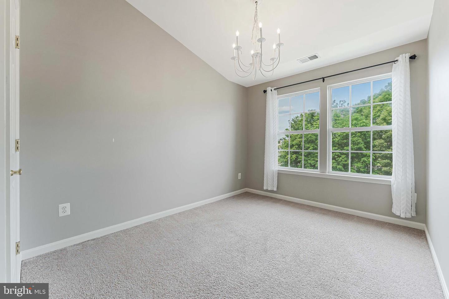 43103 FOREST EDGE SQ, BROADLANDS, Virginia 20148, 3 Bedrooms Bedrooms, ,2 BathroomsBathrooms,Residential,For sale,43103 FOREST EDGE SQ,VALO2097610 MLS # VALO2097610