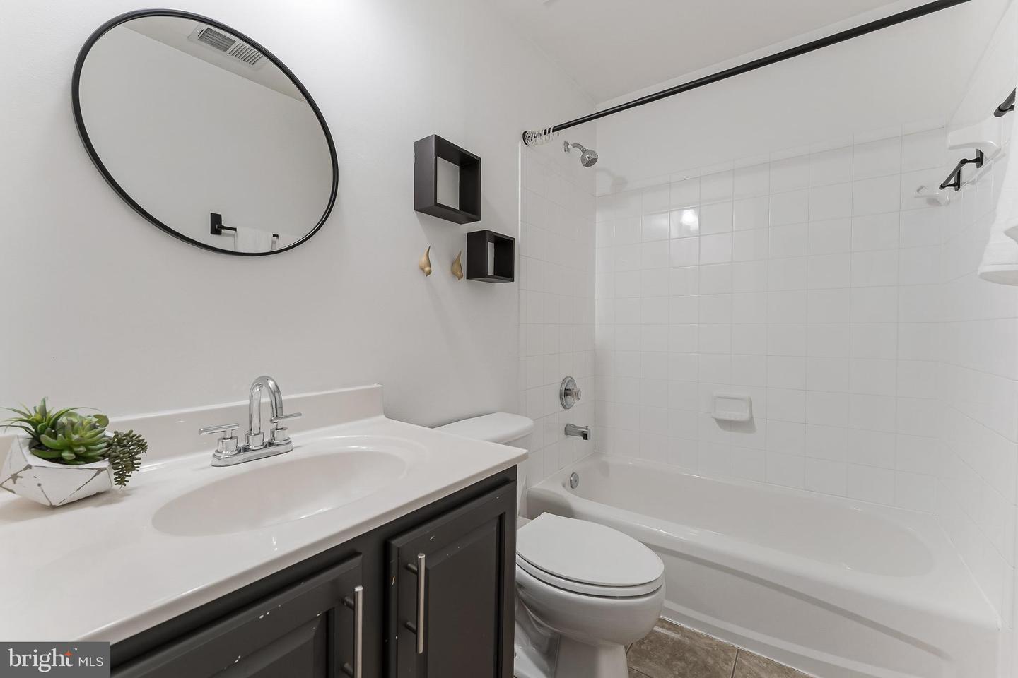 43103 FOREST EDGE SQ, BROADLANDS, Virginia 20148, 3 Bedrooms Bedrooms, ,2 BathroomsBathrooms,Residential,For sale,43103 FOREST EDGE SQ,VALO2097610 MLS # VALO2097610
