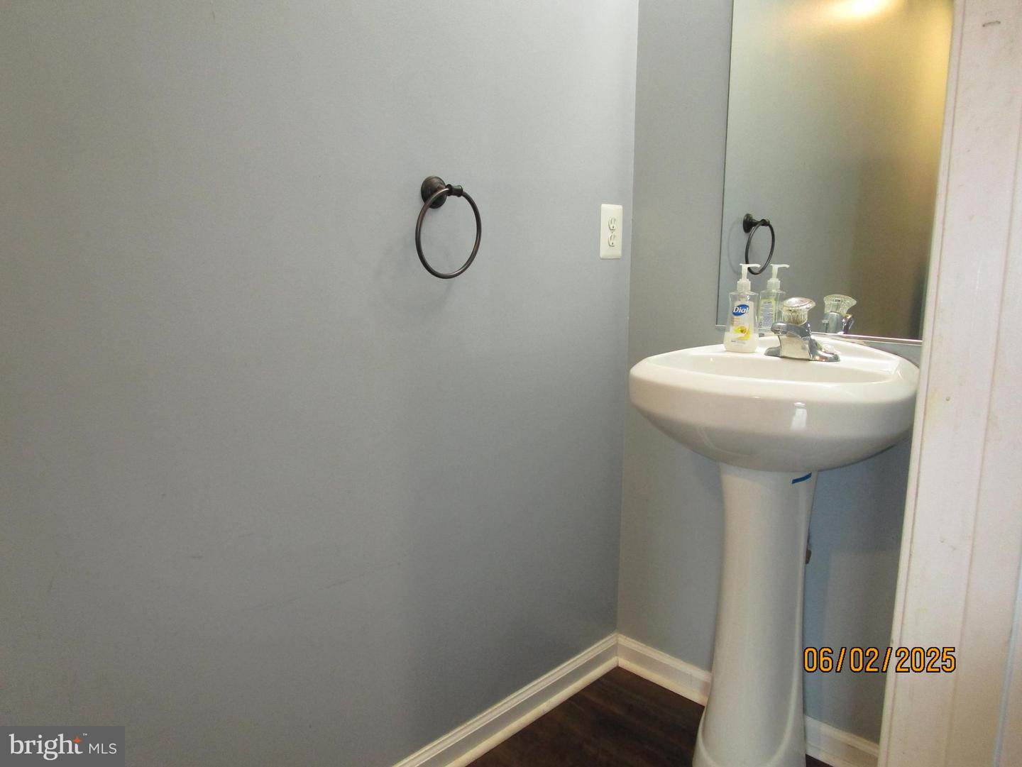 219 KADIES LN, EDINBURG, Virginia 22824, 2 Bedrooms Bedrooms, 5 Rooms Rooms,1 BathroomBathrooms,Residential,For sale,219 KADIES LN,VASH2011554 MLS # VASH2011554