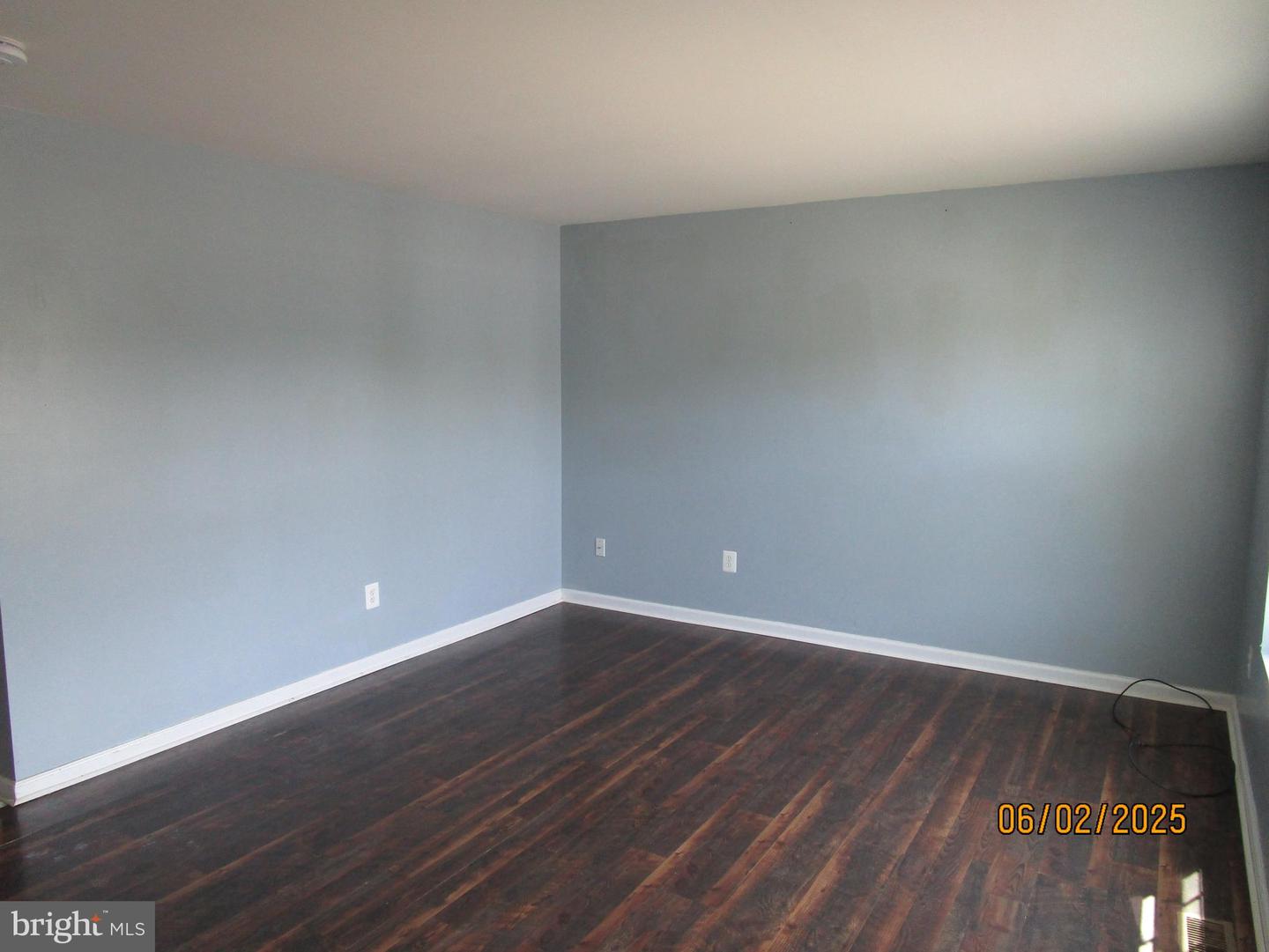 219 KADIES LN, EDINBURG, Virginia 22824, 2 Bedrooms Bedrooms, 5 Rooms Rooms,1 BathroomBathrooms,Residential,For sale,219 KADIES LN,VASH2011554 MLS # VASH2011554