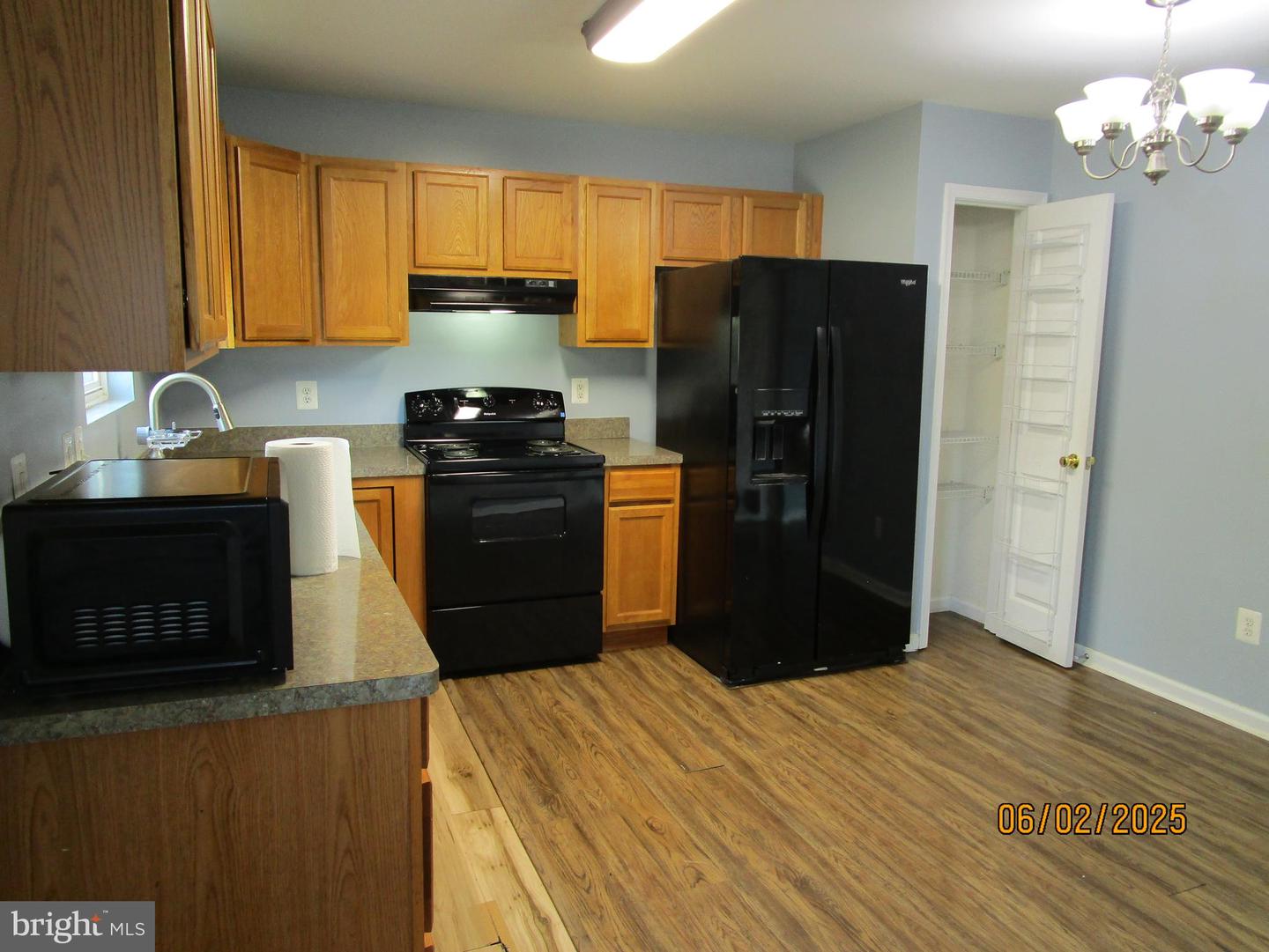 219 KADIES LN, EDINBURG, Virginia 22824, 2 Bedrooms Bedrooms, 5 Rooms Rooms,1 BathroomBathrooms,Residential,For sale,219 KADIES LN,VASH2011554 MLS # VASH2011554