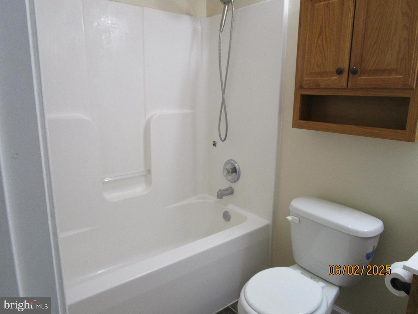 219 KADIES LN, EDINBURG, Virginia 22824, 2 Bedrooms Bedrooms, 5 Rooms Rooms,1 BathroomBathrooms,Residential,For sale,219 KADIES LN,VASH2011554 MLS # VASH2011554