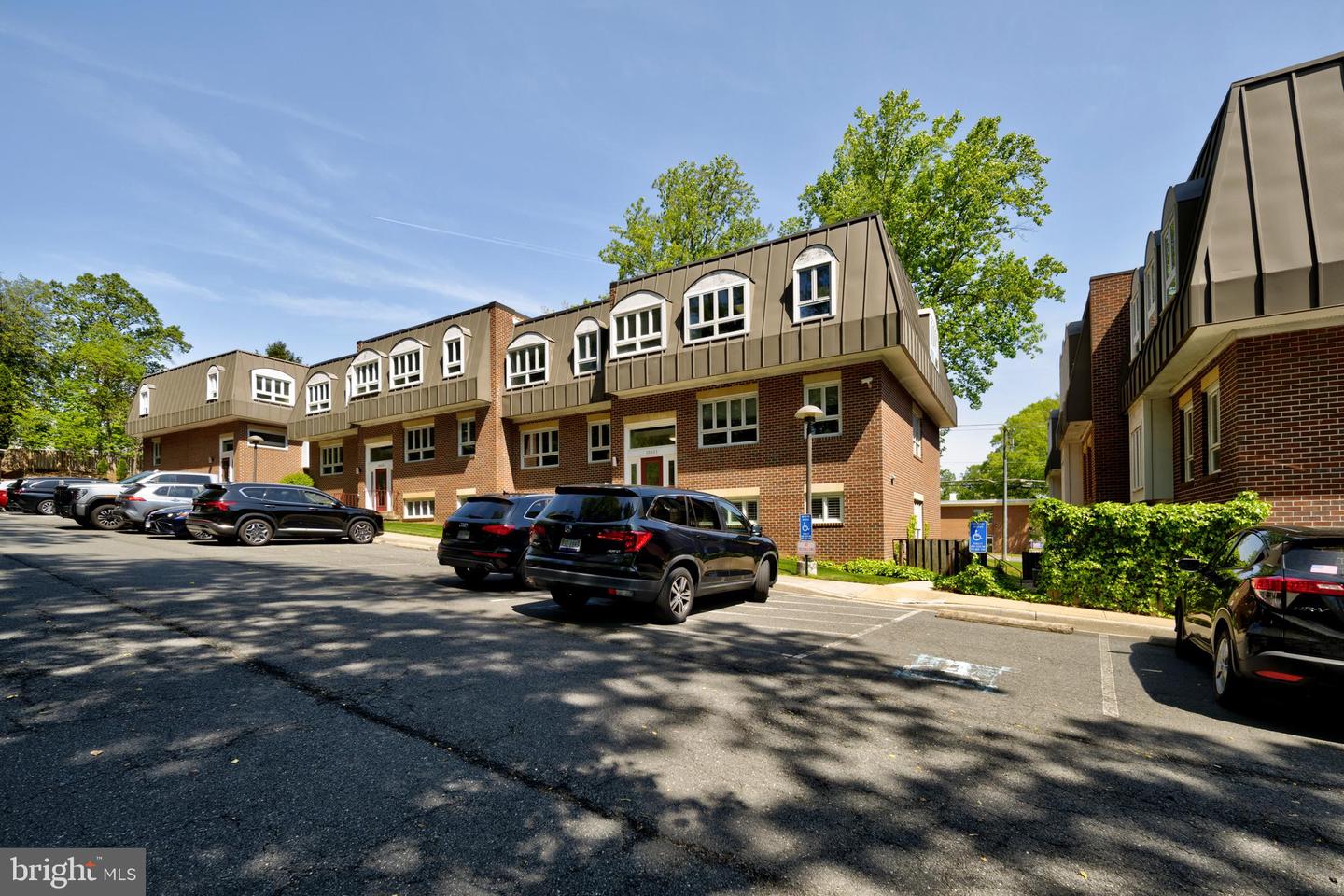 10621 JONES ST #301A AND 301B, FAIRFAX, Virginia 22030, ,Land,For sale,10621 JONES ST #301A AND 301B,VAFC2006422 MLS # VAFC2006422