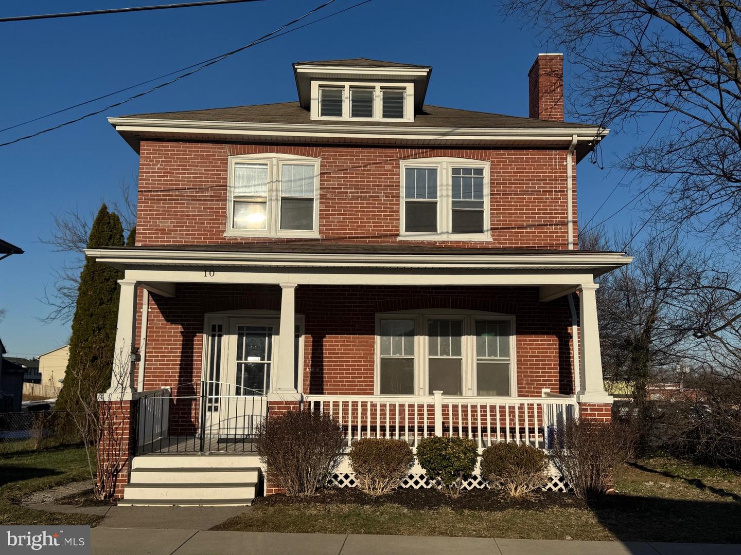 10 RICHARDS AVE, WINCHESTER, Virginia 22601, 3 Bedrooms Bedrooms, ,1 BathroomBathrooms,Residential,For sale,10 RICHARDS AVE,VAWI2007834 MLS # VAWI2007834