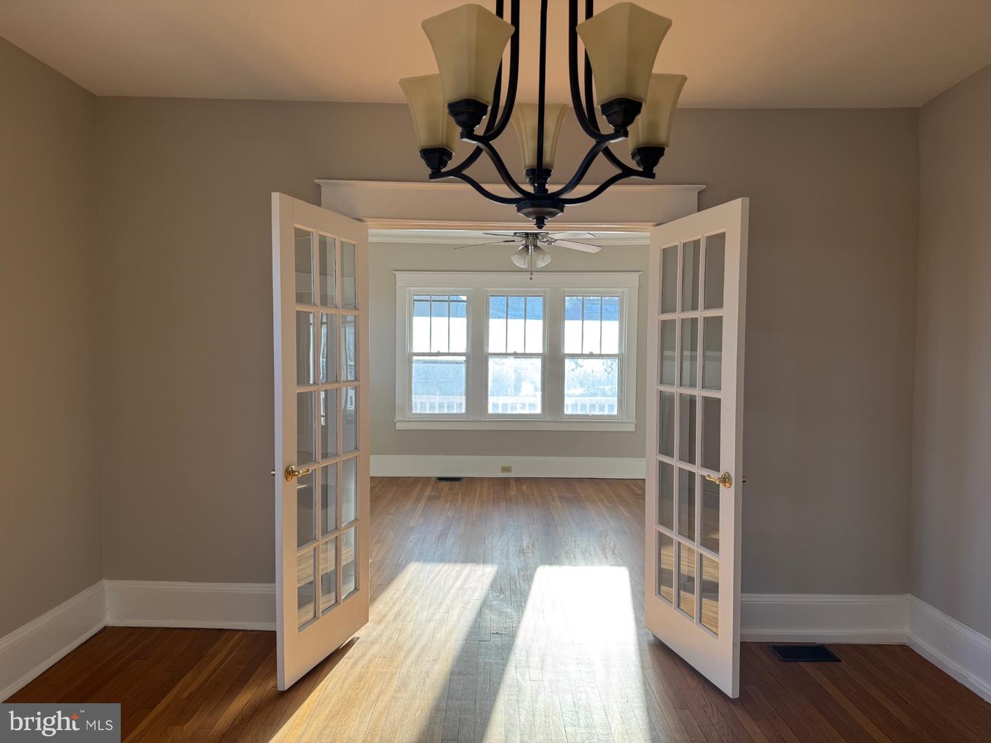10 RICHARDS AVE, WINCHESTER, Virginia 22601, 3 Bedrooms Bedrooms, ,1 BathroomBathrooms,Residential,For sale,10 RICHARDS AVE,VAWI2007834 MLS # VAWI2007834