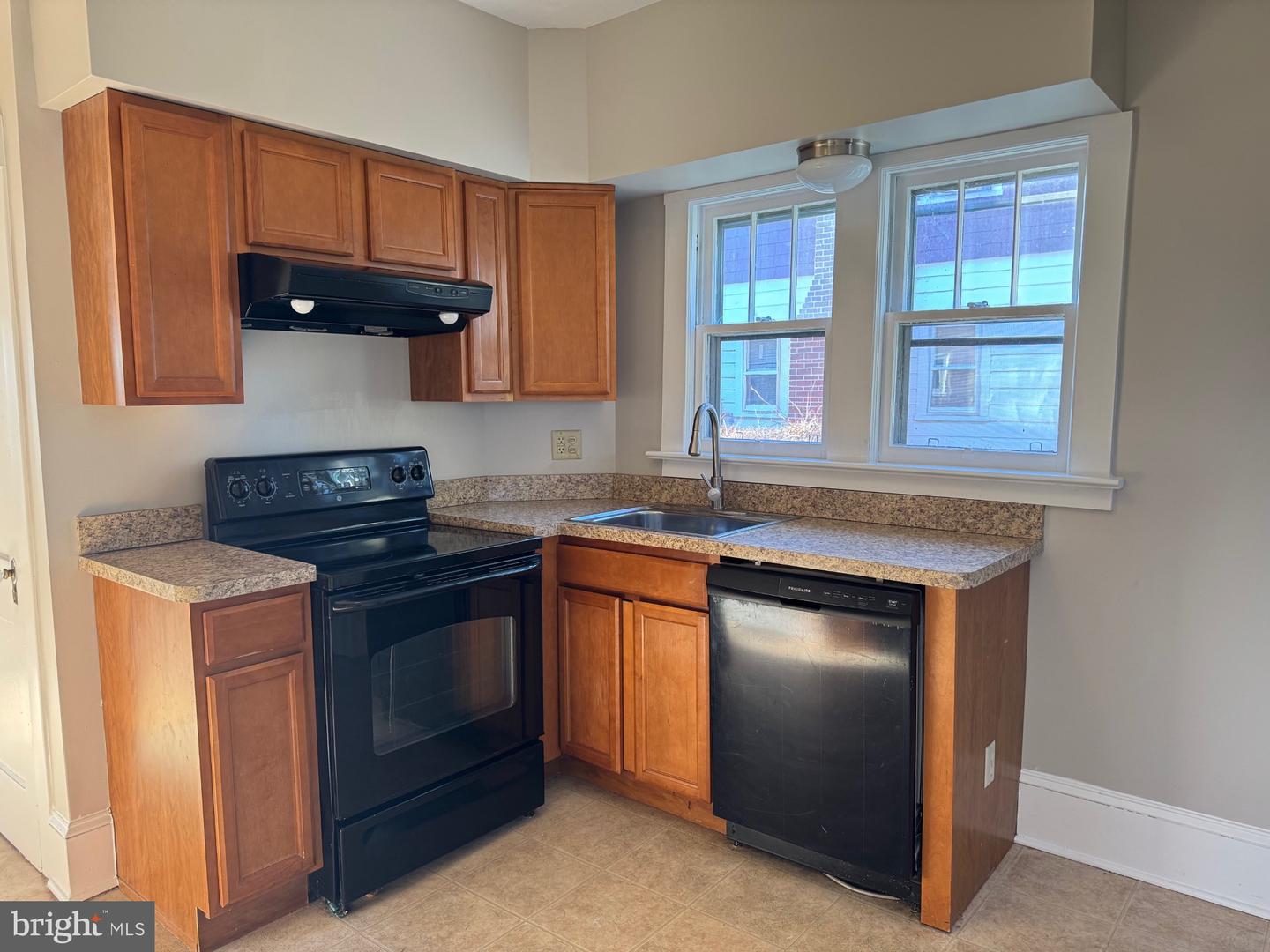 10 RICHARDS AVE, WINCHESTER, Virginia 22601, 3 Bedrooms Bedrooms, ,1 BathroomBathrooms,Residential,For sale,10 RICHARDS AVE,VAWI2007834 MLS # VAWI2007834