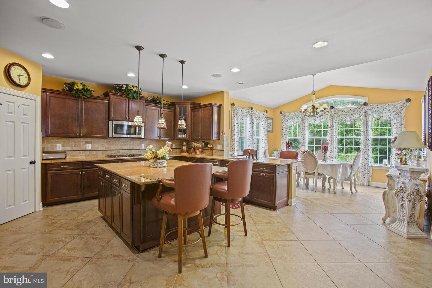 6109 BLACK OAK CT, FREDERICKSBURG, Virginia 22407, 5 Bedrooms Bedrooms, ,4 BathroomsBathrooms,Residential,For sale,6109 BLACK OAK CT,VASP2033474 MLS # VASP2033474