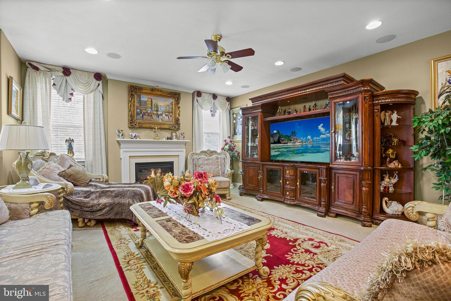 6109 BLACK OAK CT, FREDERICKSBURG, Virginia 22407, 5 Bedrooms Bedrooms, ,4 BathroomsBathrooms,Residential,For sale,6109 BLACK OAK CT,VASP2033474 MLS # VASP2033474