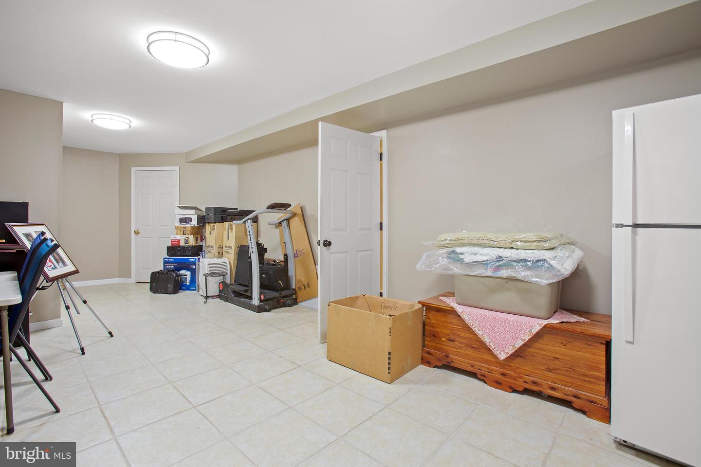6109 BLACK OAK CT, FREDERICKSBURG, Virginia 22407, 5 Bedrooms Bedrooms, ,4 BathroomsBathrooms,Residential,For sale,6109 BLACK OAK CT,VASP2033474 MLS # VASP2033474