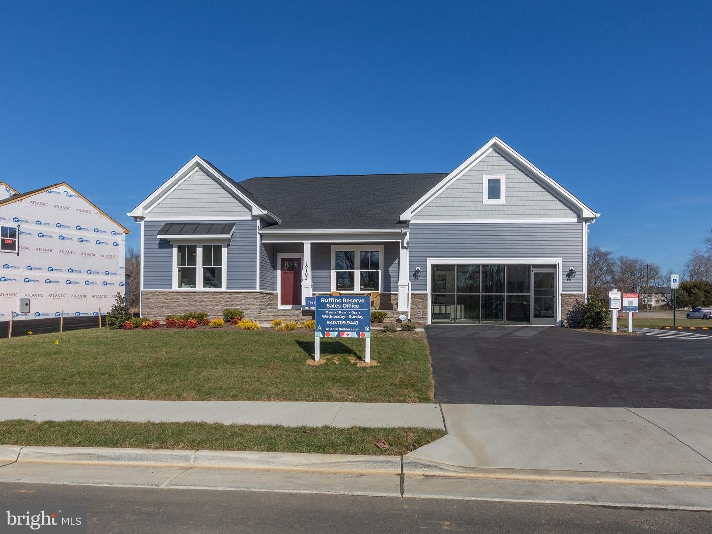 10103 N. STREAMVIEW CT, FREDERICKSBURG, Virginia 22408, 4 Bedrooms Bedrooms, ,3 BathroomsBathrooms,Residential,For sale,10103 N. STREAMVIEW CT,VASP2033590 MLS # VASP2033590