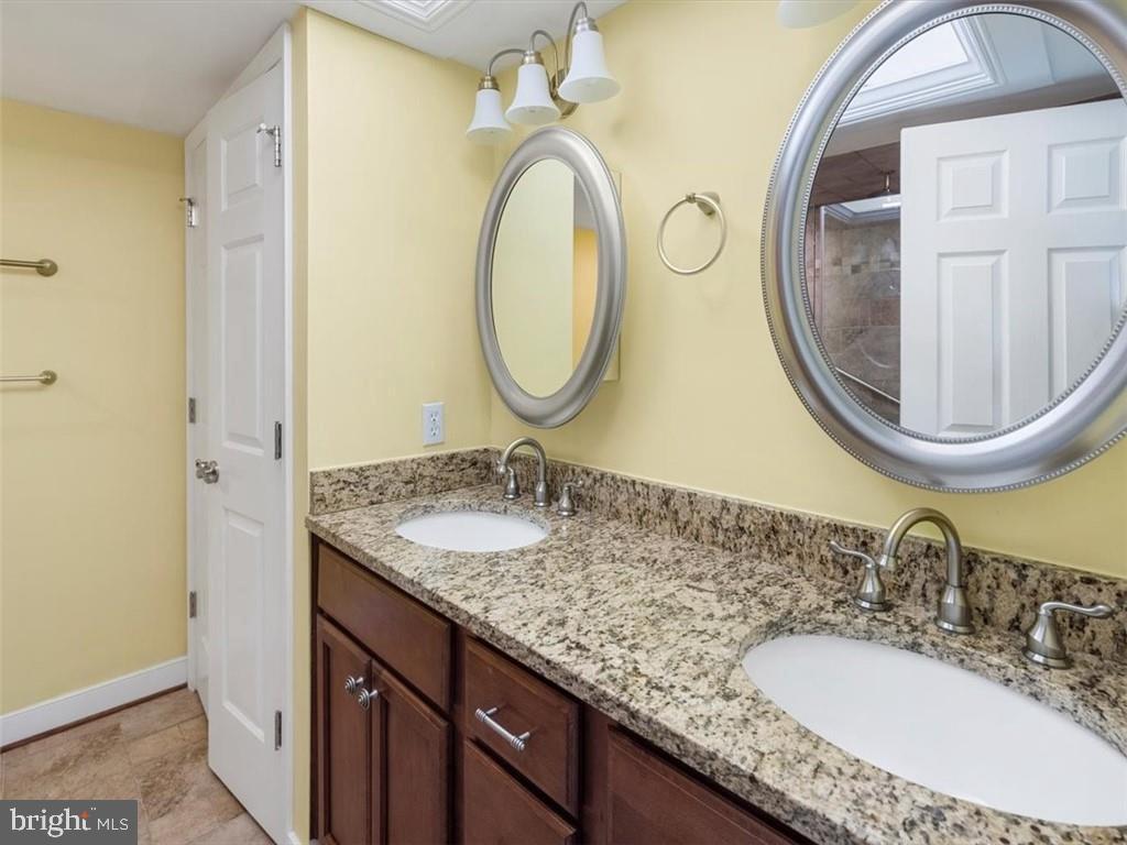 2956 HATHAWAY RD #1205, RICHMOND, Virginia 23225, 3 Bedrooms Bedrooms, ,2 BathroomsBathrooms,Residential,For sale,2956 HATHAWAY RD #1205,VARC2000688 MLS # VARC2000688