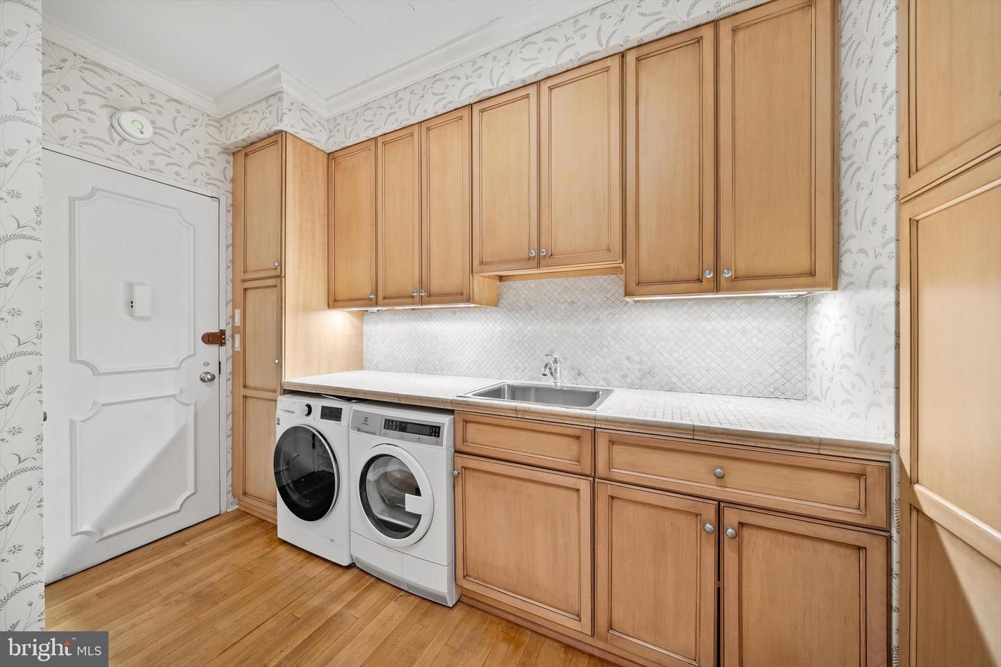 2700 CALVERT ST NW #812/818, WASHINGTON, District Of Columbia 20008, 3 Bedrooms Bedrooms, ,3 BathroomsBathrooms,Residential,For sale,2700 CALVERT ST NW #812/818,DCDC2203374 MLS # DCDC2203374