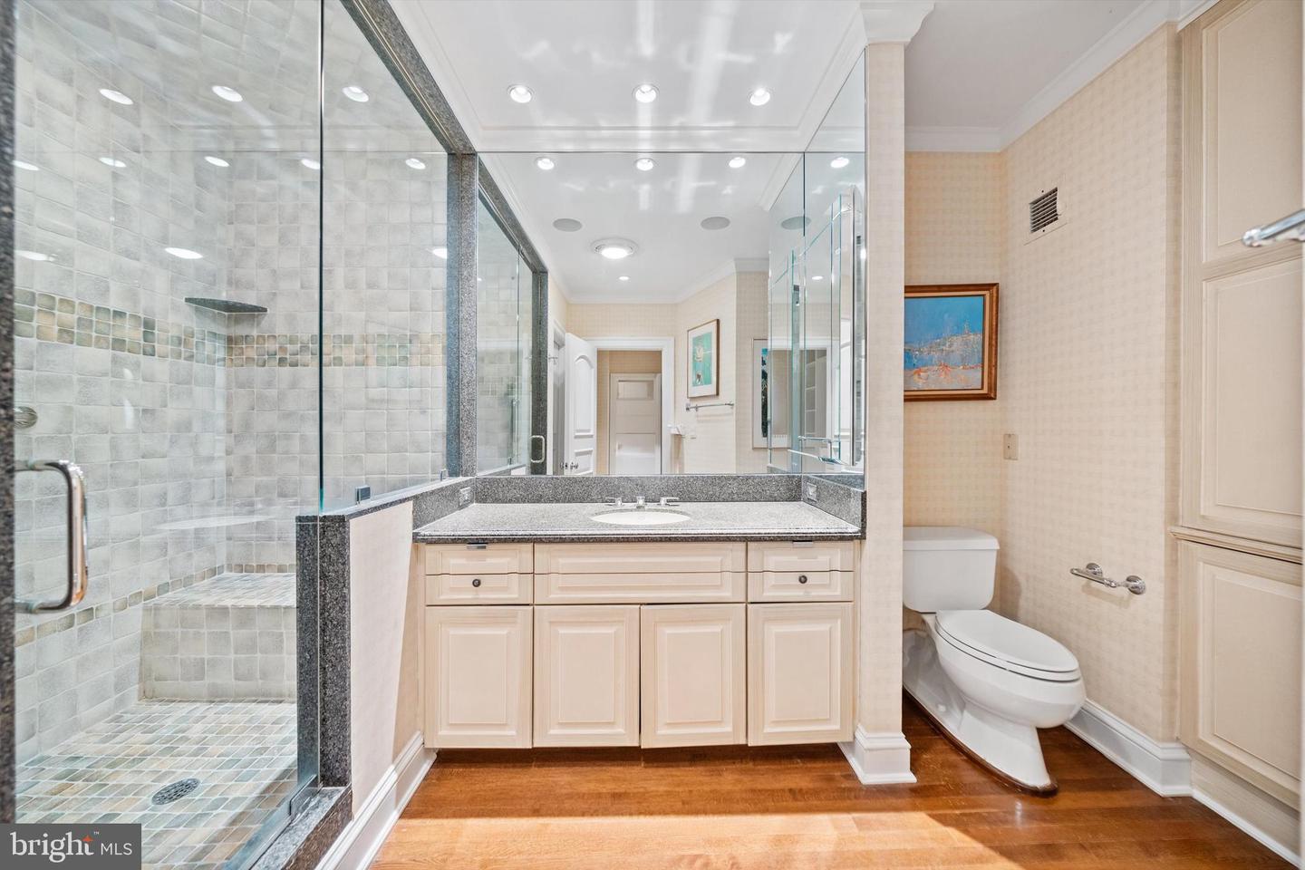 2700 CALVERT ST NW #812/818, WASHINGTON, District Of Columbia 20008, 3 Bedrooms Bedrooms, ,3 BathroomsBathrooms,Residential,For sale,2700 CALVERT ST NW #812/818,DCDC2203374 MLS # DCDC2203374