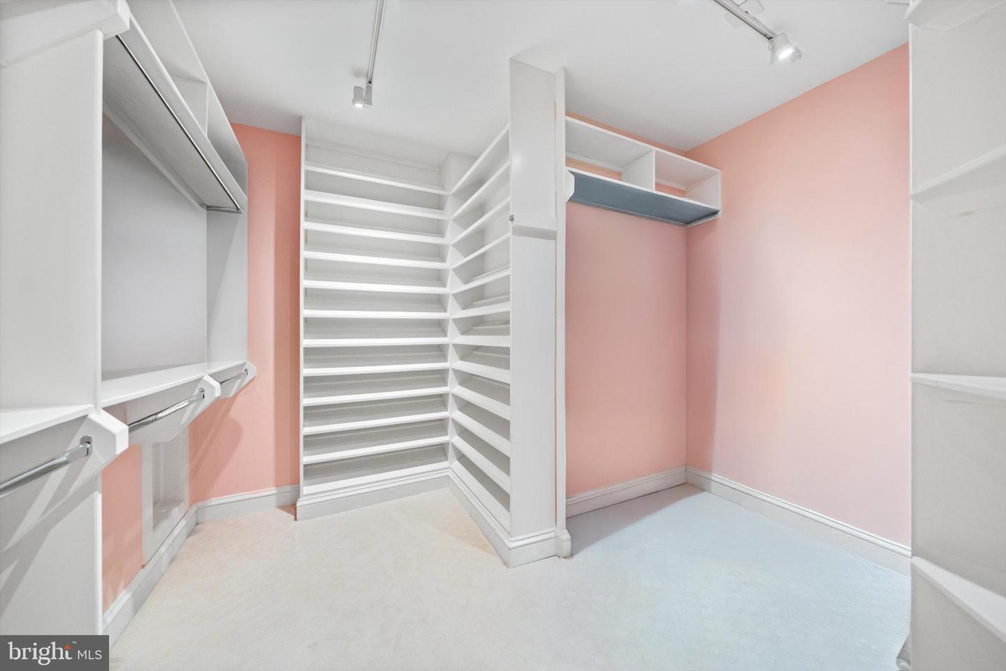 2700 CALVERT ST NW #812/818, WASHINGTON, District Of Columbia 20008, 3 Bedrooms Bedrooms, ,3 BathroomsBathrooms,Residential,For sale,2700 CALVERT ST NW #812/818,DCDC2203374 MLS # DCDC2203374