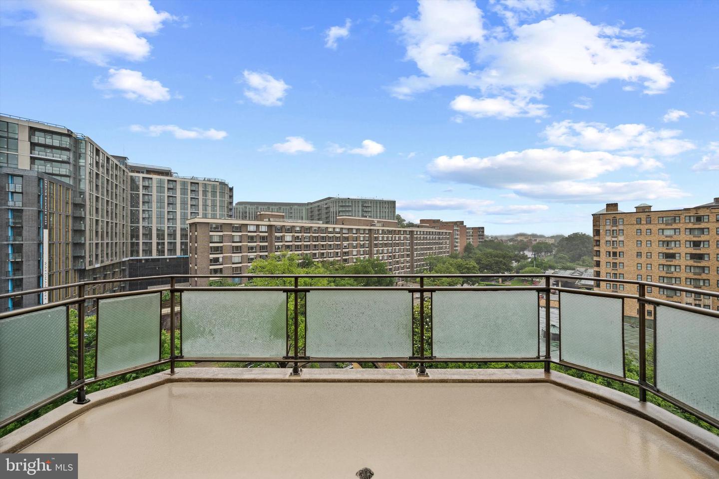 2700 CALVERT ST NW #812/818, WASHINGTON, District Of Columbia 20008, 3 Bedrooms Bedrooms, ,3 BathroomsBathrooms,Residential,For sale,2700 CALVERT ST NW #812/818,DCDC2203374 MLS # DCDC2203374