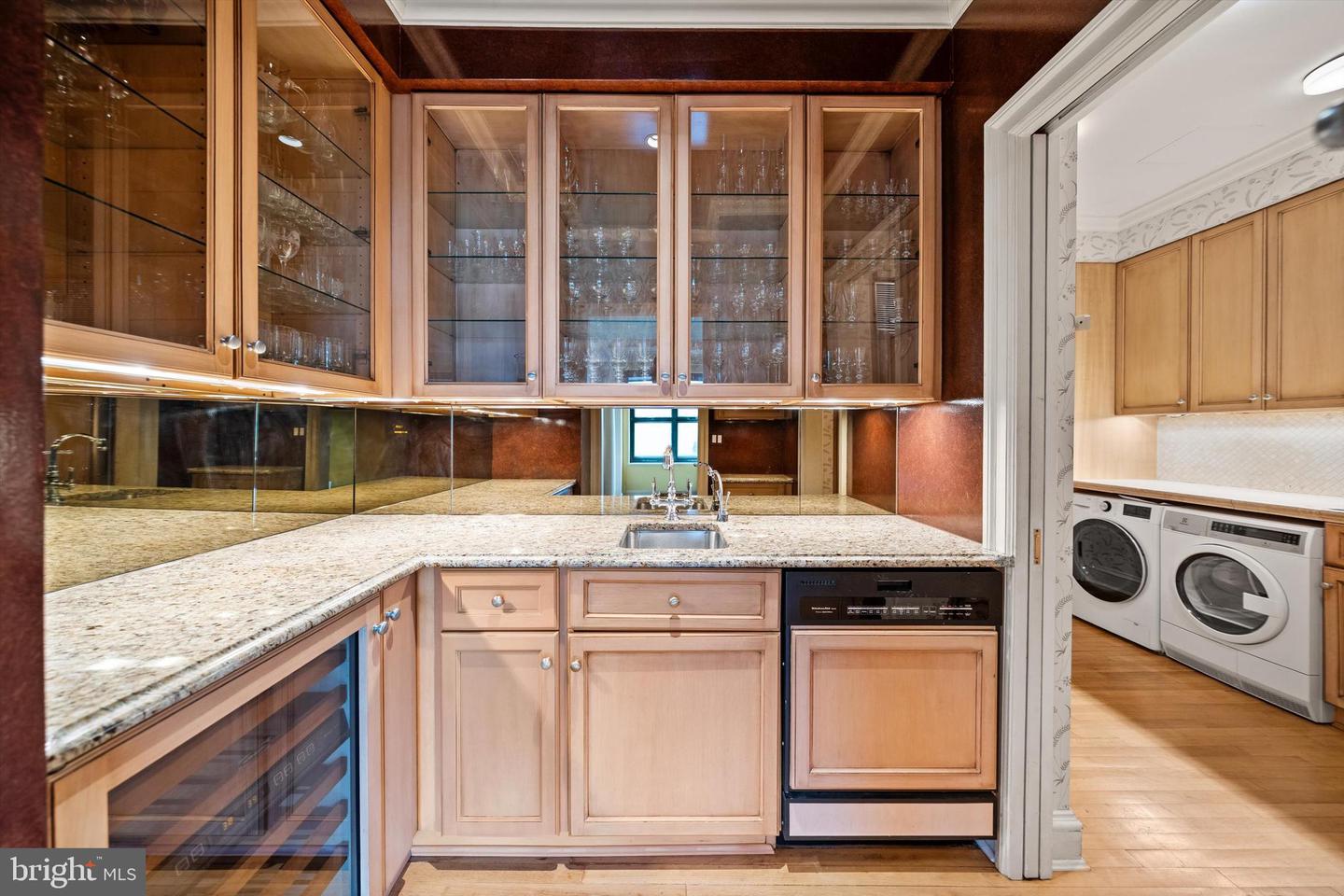 2700 CALVERT ST NW #812/818, WASHINGTON, District Of Columbia 20008, 3 Bedrooms Bedrooms, ,3 BathroomsBathrooms,Residential,For sale,2700 CALVERT ST NW #812/818,DCDC2203374 MLS # DCDC2203374