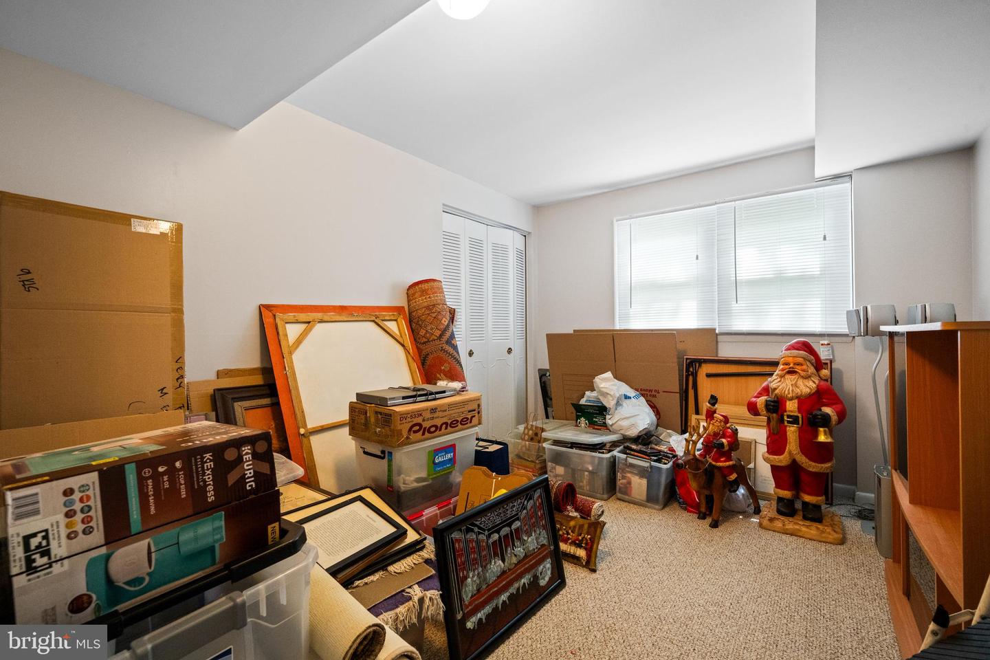 9211 CAPRICORN CT, BURKE, Virginia 22015, 5 Bedrooms Bedrooms, ,2 BathroomsBathrooms,Residential,For sale,9211 CAPRICORN CT,VAFX2245030 MLS # VAFX2245030