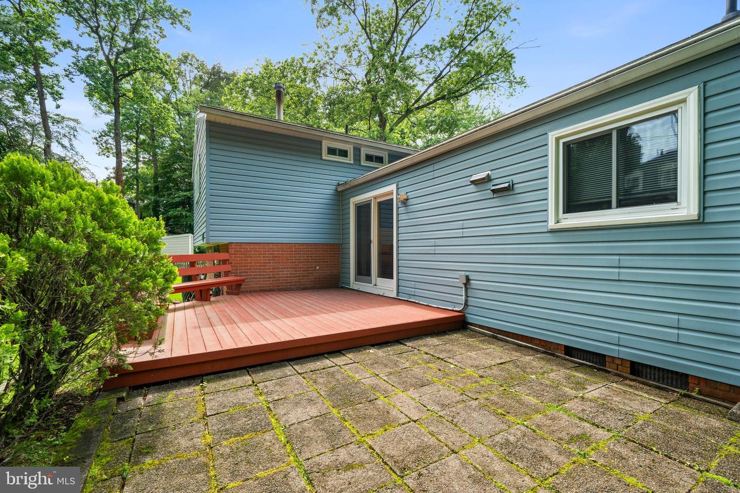 9211 CAPRICORN CT, BURKE, Virginia 22015, 5 Bedrooms Bedrooms, ,2 BathroomsBathrooms,Residential,For sale,9211 CAPRICORN CT,VAFX2245030 MLS # VAFX2245030