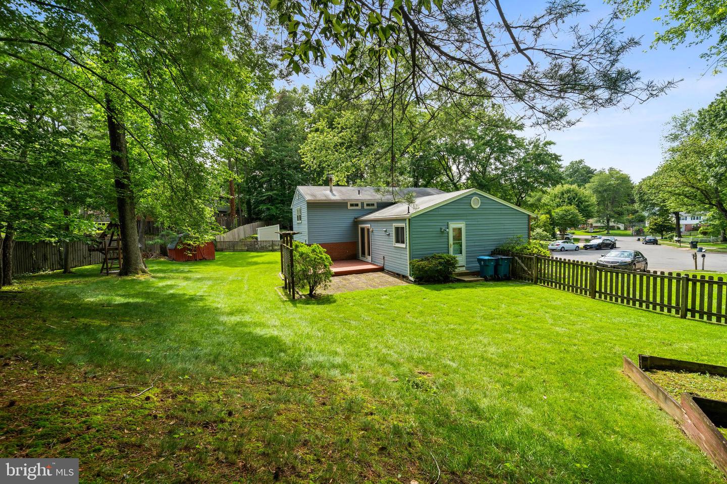 9211 CAPRICORN CT, BURKE, Virginia 22015, 5 Bedrooms Bedrooms, ,2 BathroomsBathrooms,Residential,For sale,9211 CAPRICORN CT,VAFX2245030 MLS # VAFX2245030