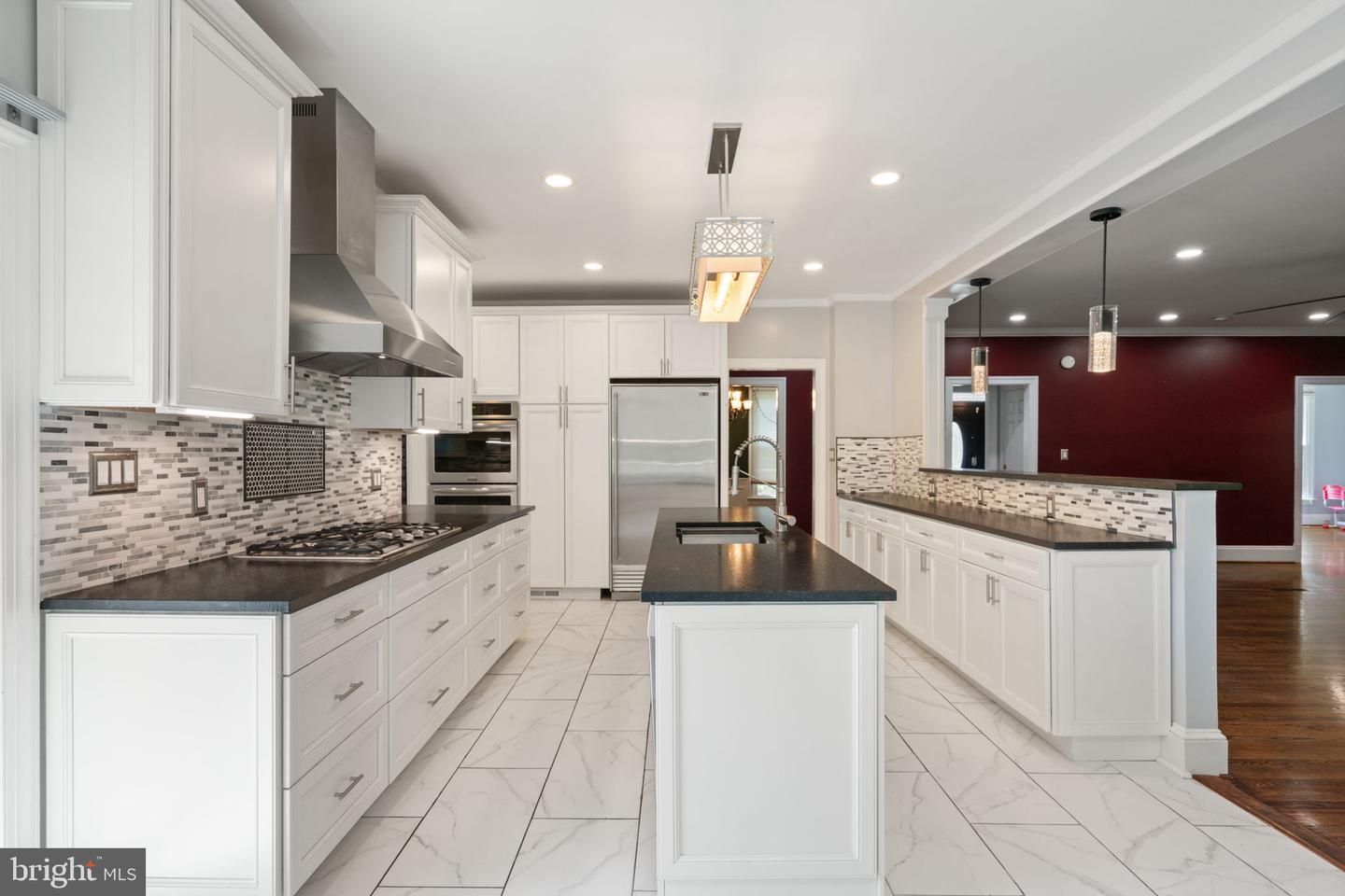 1514 NIGHT SHADE CT, VIENNA, Virginia 22182, 5 Bedrooms Bedrooms, ,4 BathroomsBathrooms,Residential,For sale,1514 NIGHT SHADE CT,VAFX2245038 MLS # VAFX2245038