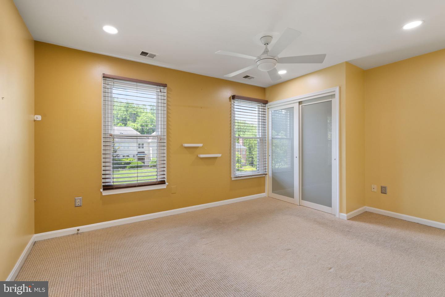 1514 NIGHT SHADE CT, VIENNA, Virginia 22182, 5 Bedrooms Bedrooms, ,4 BathroomsBathrooms,Residential,For sale,1514 NIGHT SHADE CT,VAFX2245038 MLS # VAFX2245038
