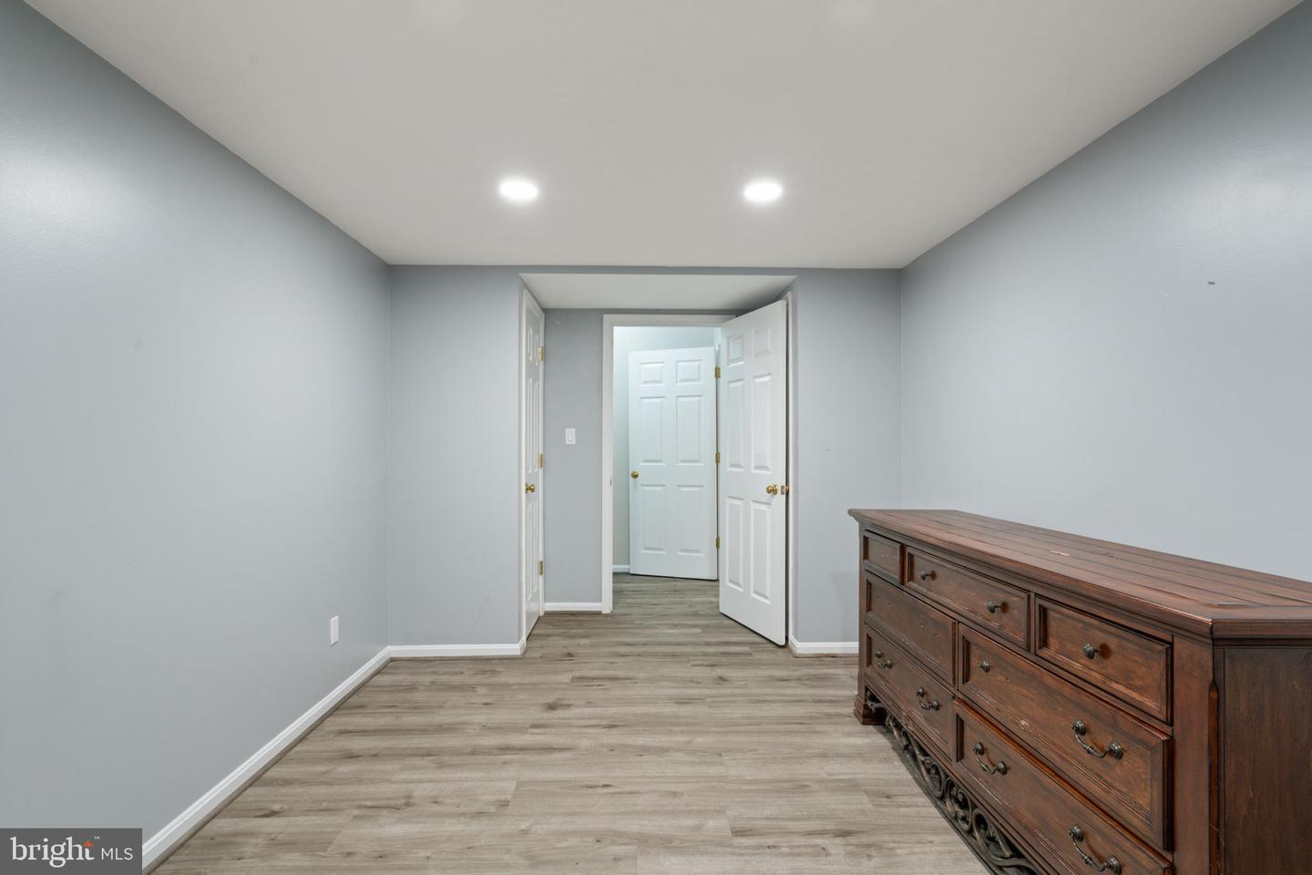 1514 NIGHT SHADE CT, VIENNA, Virginia 22182, 5 Bedrooms Bedrooms, ,4 BathroomsBathrooms,Residential,For sale,1514 NIGHT SHADE CT,VAFX2245038 MLS # VAFX2245038