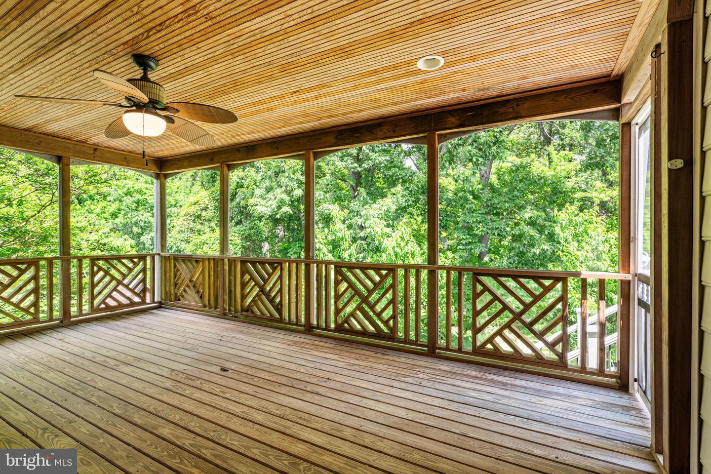 1514 NIGHT SHADE CT, VIENNA, Virginia 22182, 5 Bedrooms Bedrooms, ,4 BathroomsBathrooms,Residential,For sale,1514 NIGHT SHADE CT,VAFX2245038 MLS # VAFX2245038