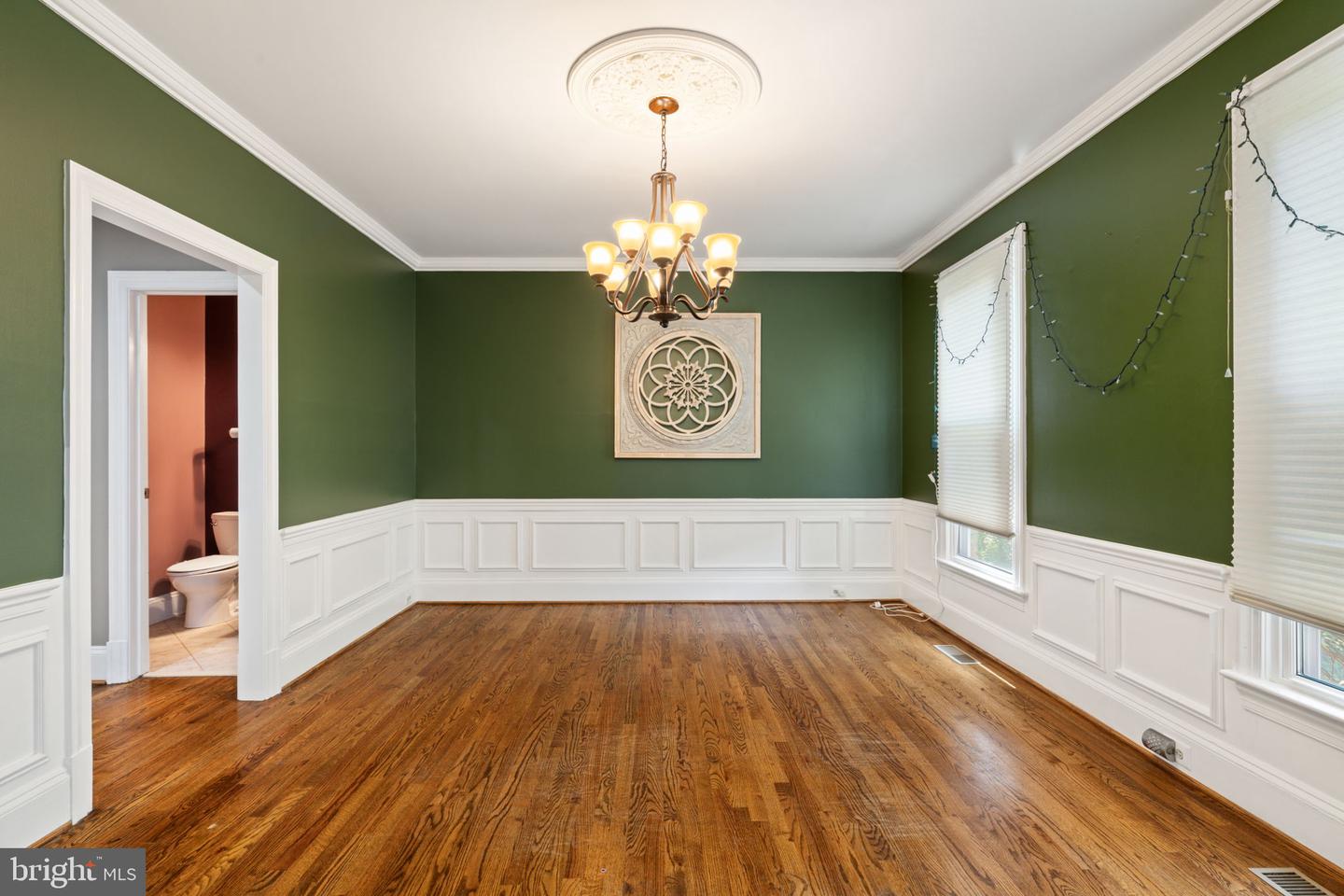 1514 NIGHT SHADE CT, VIENNA, Virginia 22182, 5 Bedrooms Bedrooms, ,4 BathroomsBathrooms,Residential,For sale,1514 NIGHT SHADE CT,VAFX2245038 MLS # VAFX2245038