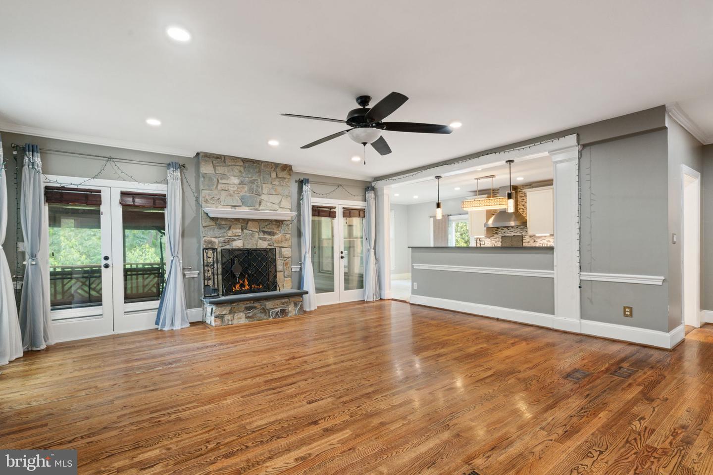 1514 NIGHT SHADE CT, VIENNA, Virginia 22182, 5 Bedrooms Bedrooms, ,4 BathroomsBathrooms,Residential,For sale,1514 NIGHT SHADE CT,VAFX2245038 MLS # VAFX2245038